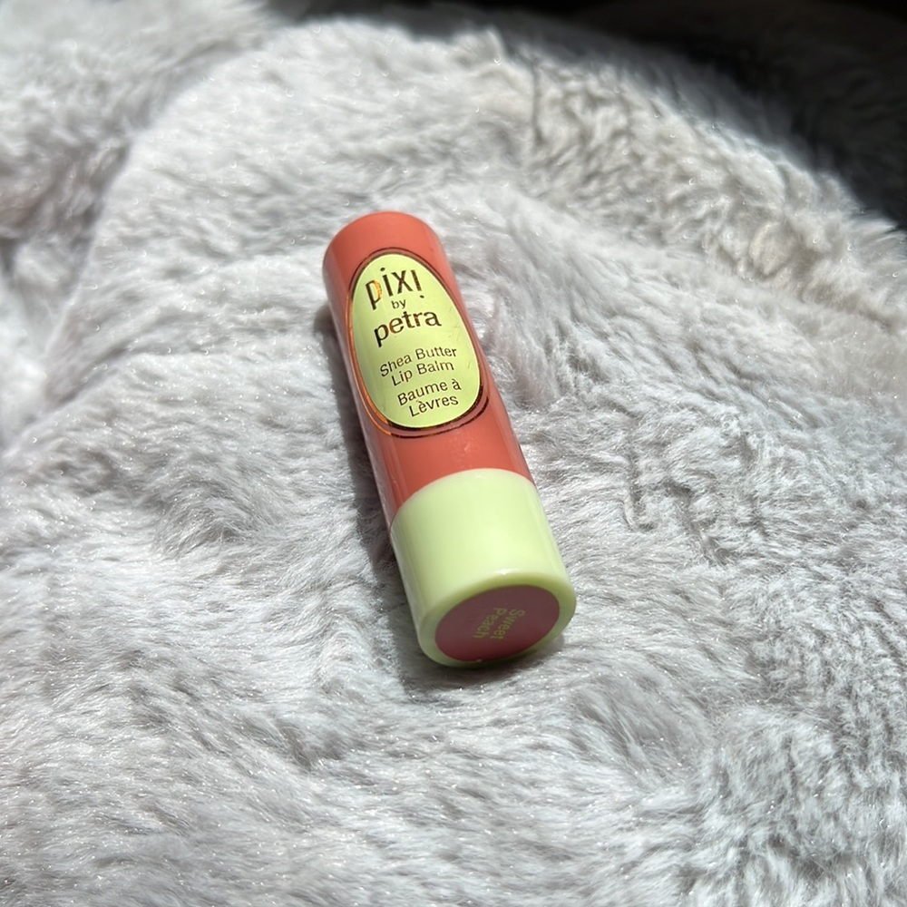 Pink lip makeup bundle - Picture 8 of 8